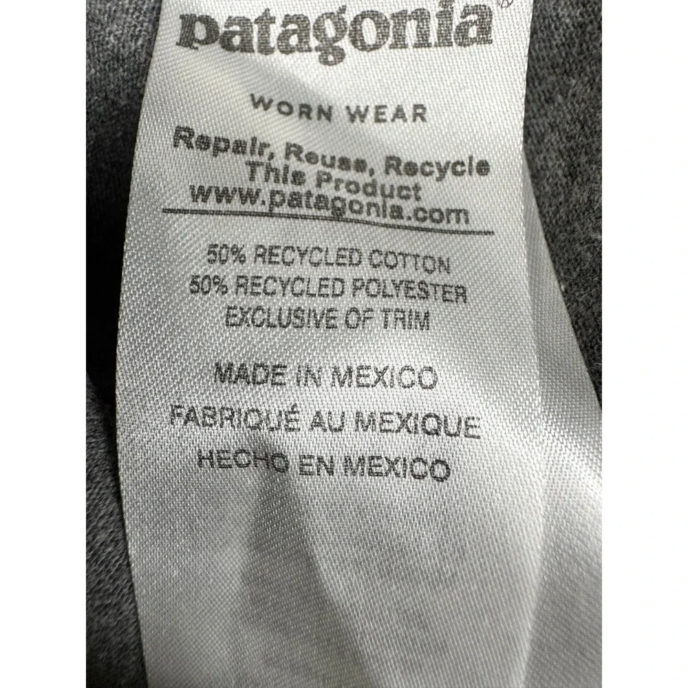 Patagonia Mens P-6 Logo Responsibili-Tee Gray T-Shirt Small Big Logo